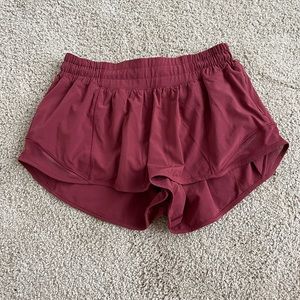 Lululemon Mulled Wine Hotty Hot 2.5”